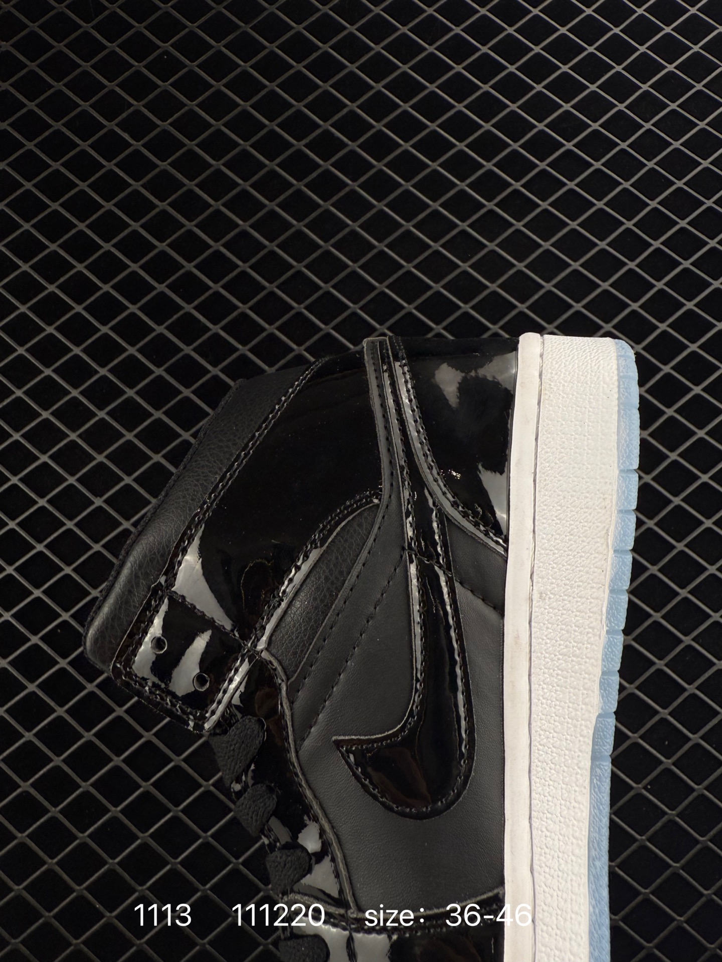 Air Jordan 1 Mid AJ1